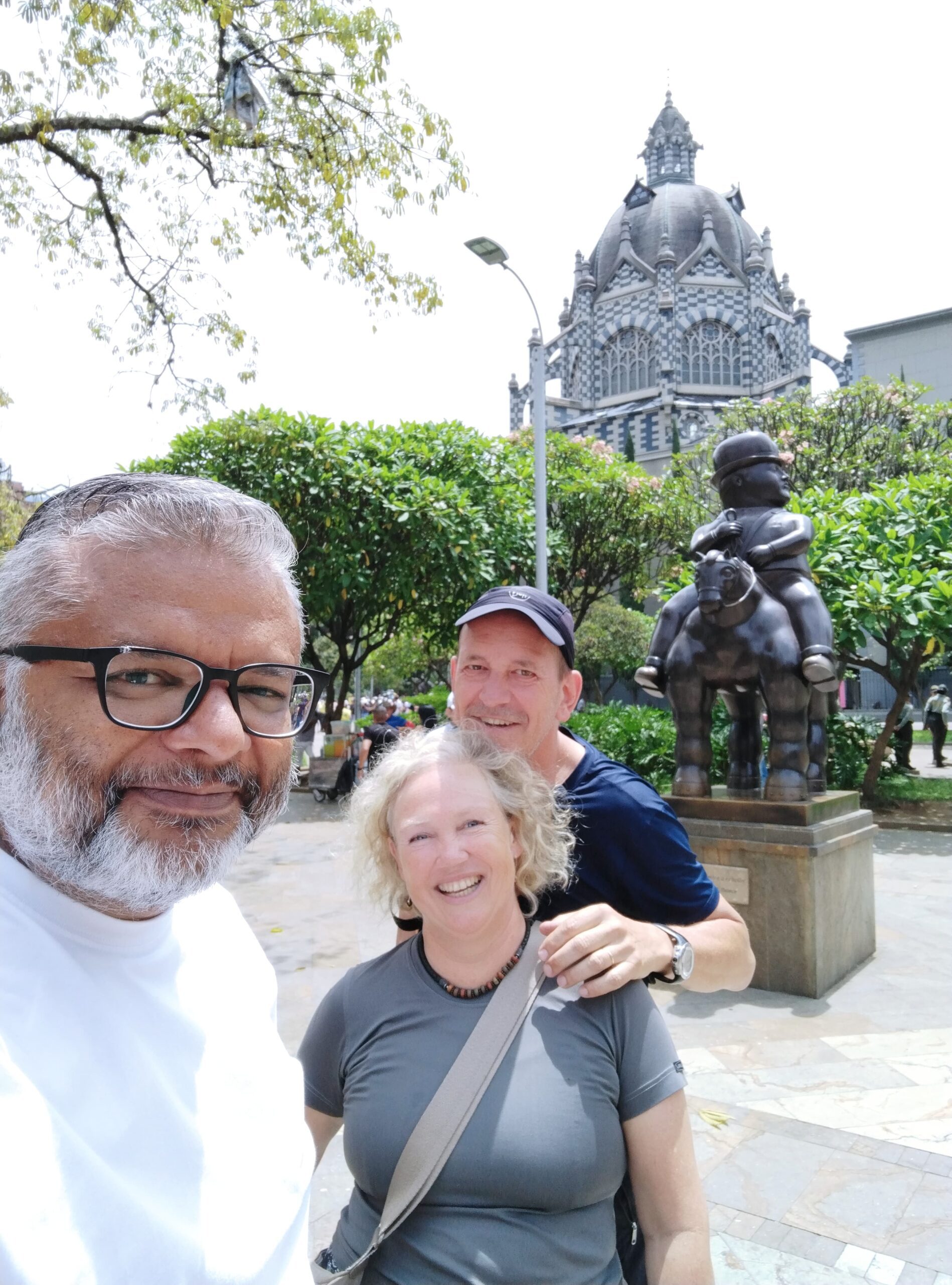 Plaza Botero Tour Ciudad