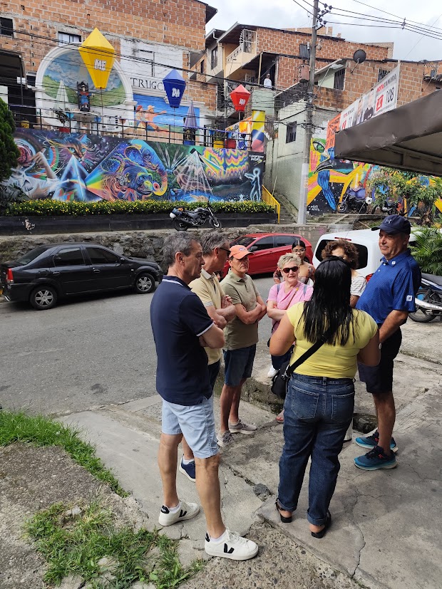 tour barrio pablo escobar