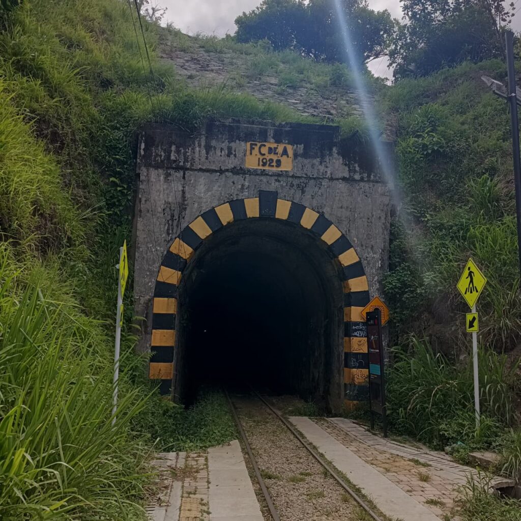 tunel la quiebra Cisneros